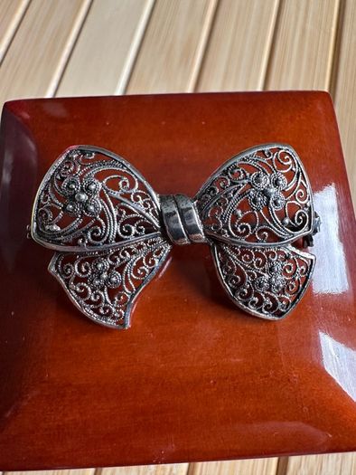 Antique filigree silver Brooch