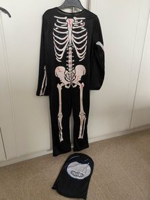 Skeleton costume, age 5-6