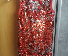 Red cequined dress 8-9y
