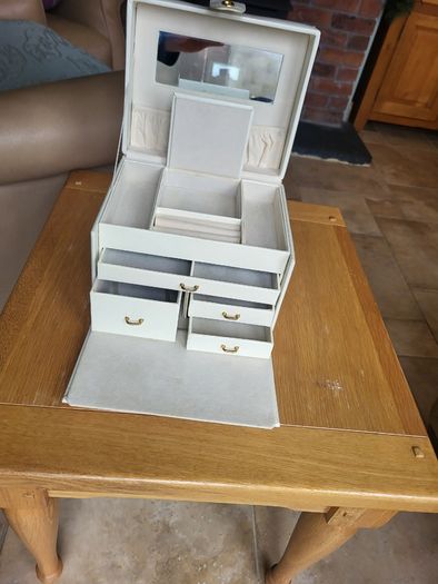 Jewelry Box