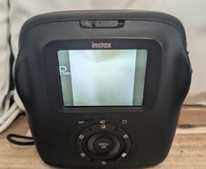 Instax SQ20 photo camera