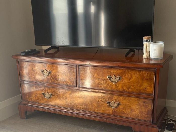 Various Furniture Items