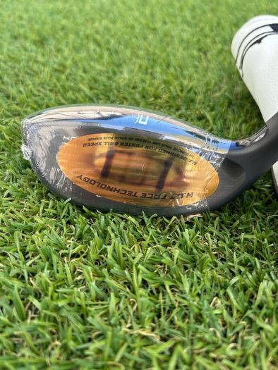 Cobra 28 degree 6 Hybrid