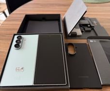 Samsung Fold 7 / 512gb / Sim Free / Limited Color Mint.