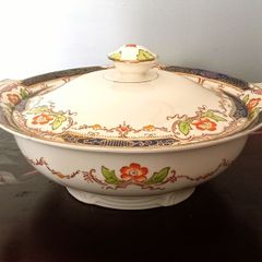 Vintage Alfred Meakin 'Hampton' Covered Dish/Tureen.