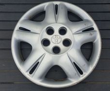 4 x Genuine Toyota Avensis 15'' Hubcaps Wheel Trims Covers