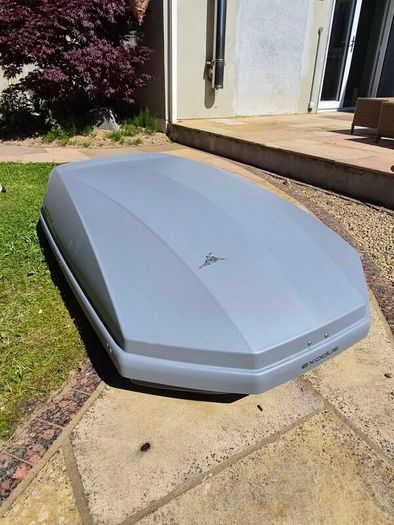 Exodus 470 Roof Box + Roof Bars  Excellent Condition