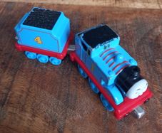 Die cast Thomas the Tank  engine train with wagon