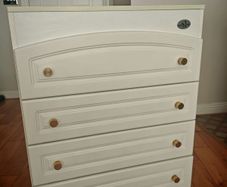 Chest  of drawers