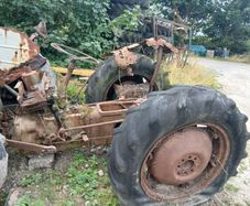 Massey Ferguson  135 back end