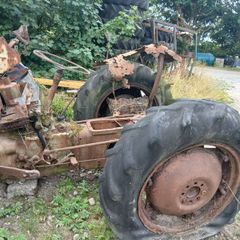 Massey Ferguson  135 back end