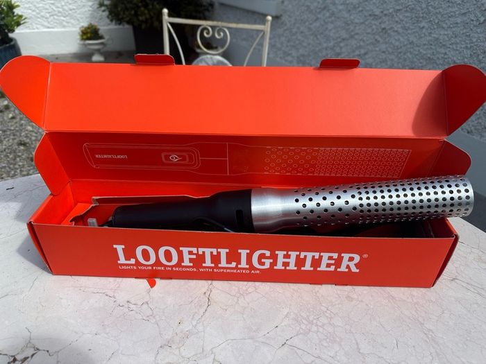 Fire lighting tool
