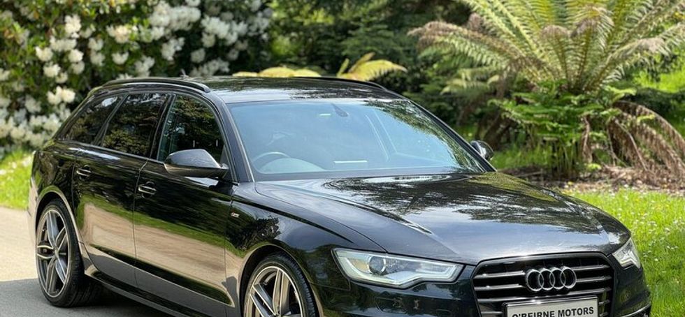 Audi A6 Estate Black S Line black edition