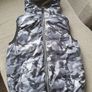 Boys gilet reversible 11 yrs Image 2