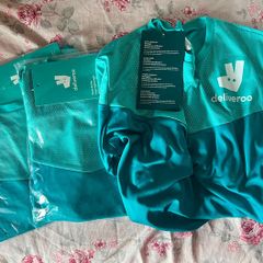 t-shirt  Deliveroo