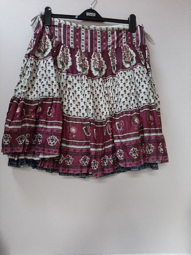 New cotton skirt tag attached