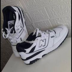 New Balance 550 (Black and White)