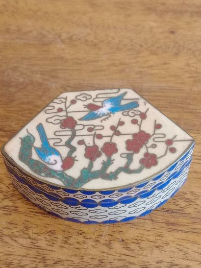 Vintage Cloisonne Enamel on Copper Pill Box
