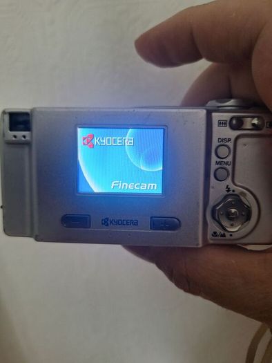 kyocera finecam l3 digital camera with batteries + 2gb card