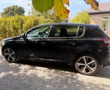Peugeot 308 Automatic with manual shift mode