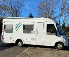 Camper