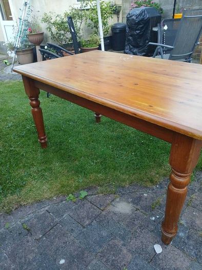 Dining Table 5'
