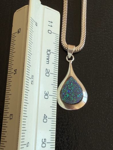 silver neck