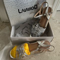 womens sandals