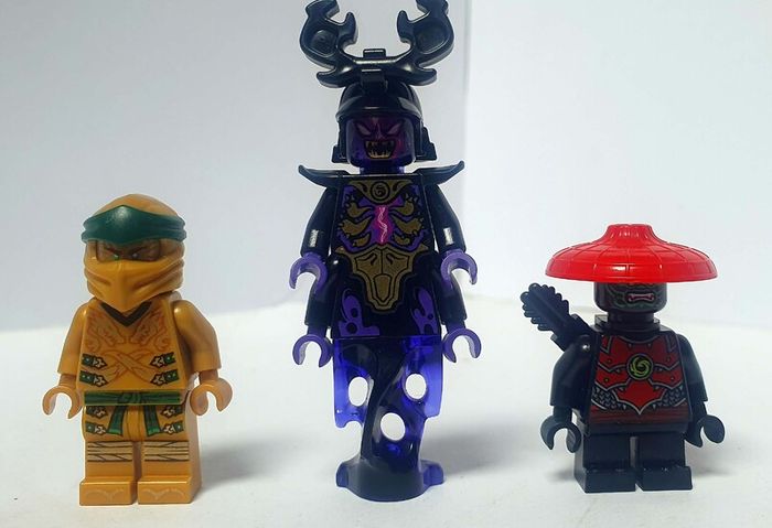 Lego Ninjago 70666: The Golden Dragon (2019) 100% Complete (NO BOX)