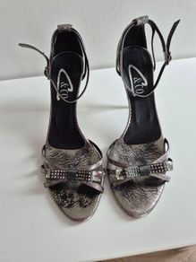 womens heels