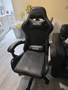 Gaming chair