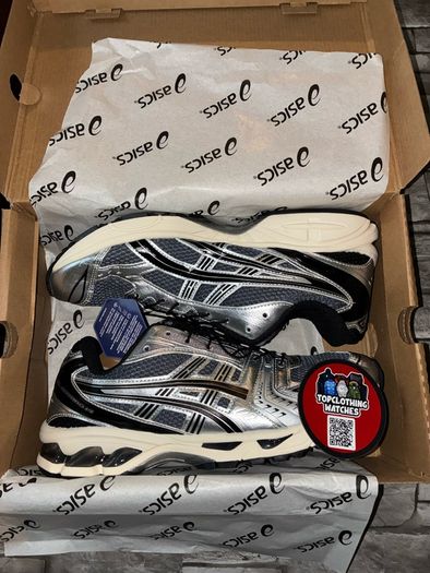 Onclouds, asics , sauconys