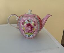 large teapot