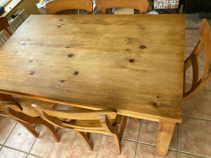 Table and 6 Chairs