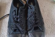 Black converse