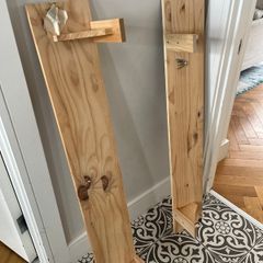Wall shelf
