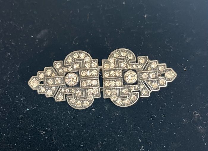 brooch