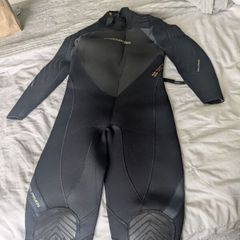 wetsuit