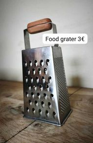 Stainless steel box grater with wooden handle