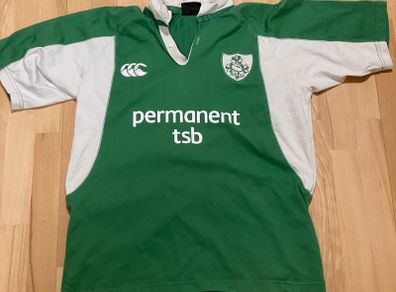 Irish Rugby 2005 Jersey (Excellent Condition)