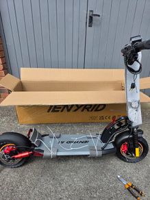 electric scooter , brand new , 6 months warranty, ienyrid  A1