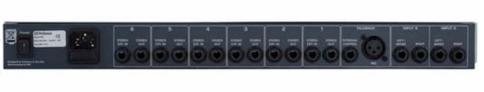 Presonus 32R + HP60 6-Channel headphone amplifier & Flight Case