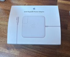 Apple 85W MagSafe Power Adapter