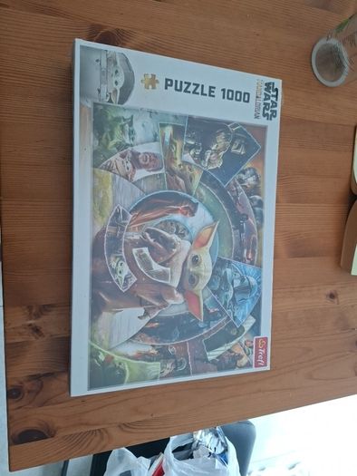 BNIB 1000piece Star wars Mandalorian