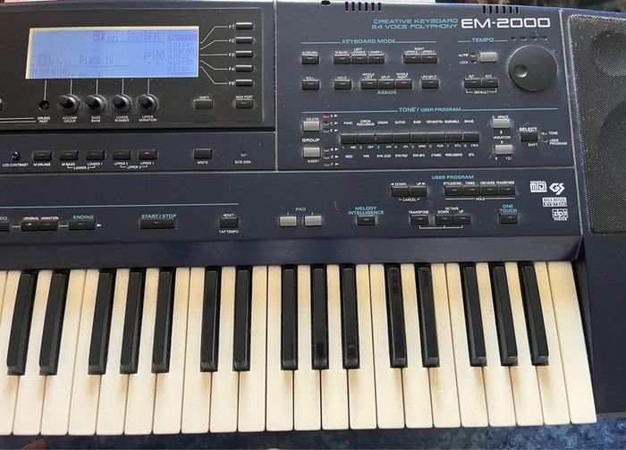 Keyboard Roland Em - 2000