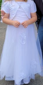 Anyone watching make an offer communion dress - any genuine offer will be considered
