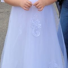Anyone watching make an offer communion dress - any genuine offer will be considered