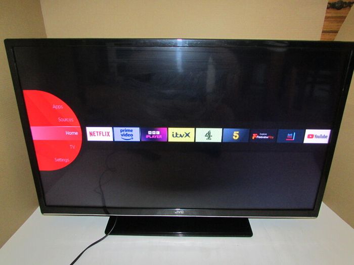Jvc tv 32'' smart