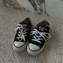 Black converse