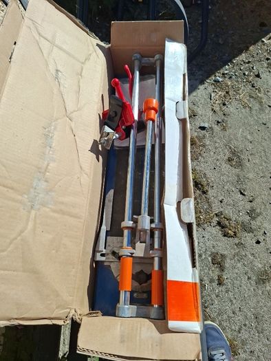 tile cutter